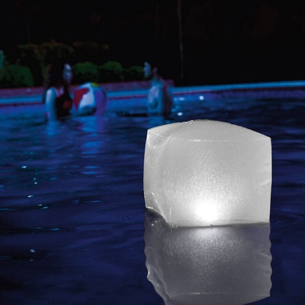 CUBE FLOTTANT GONFLABLE LED